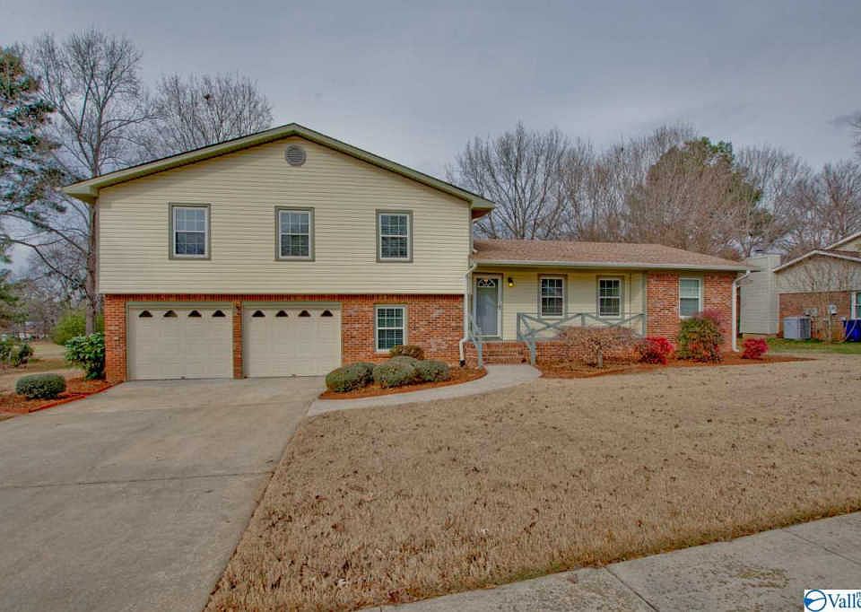 1st image of 10306 Melanie Dr SE