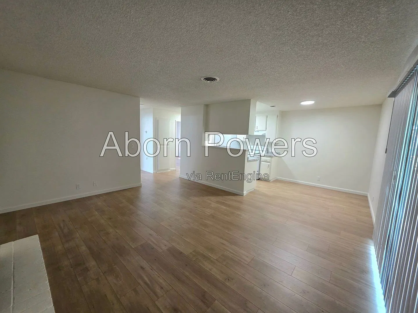 2 bed, 1.0 bath, $1,500 — Photo 4