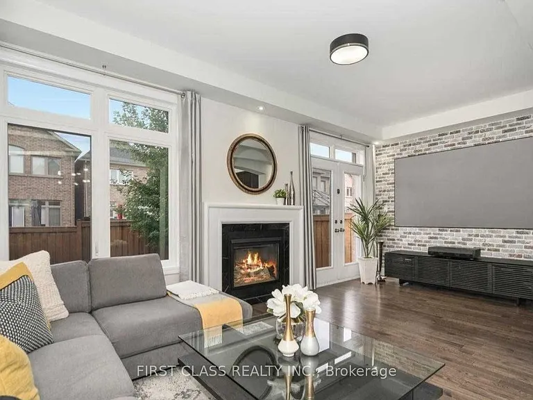 11 Claudview St — Photo 4