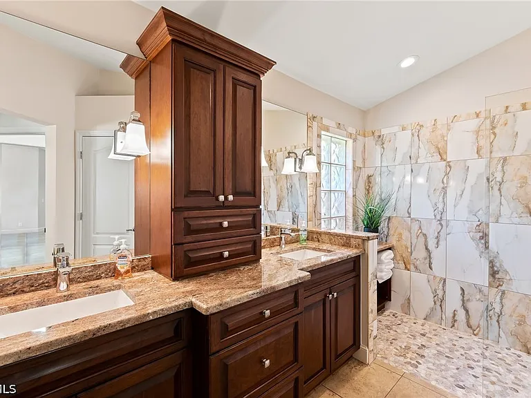 1250 Silverstrand Dr — Photo 25