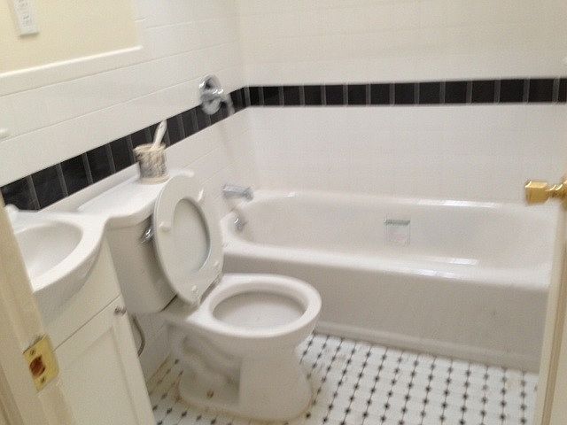 2nd image of 432 Lafayette Ave #3
