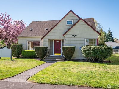 905 Broadway Street, Longview, WA, 98632
