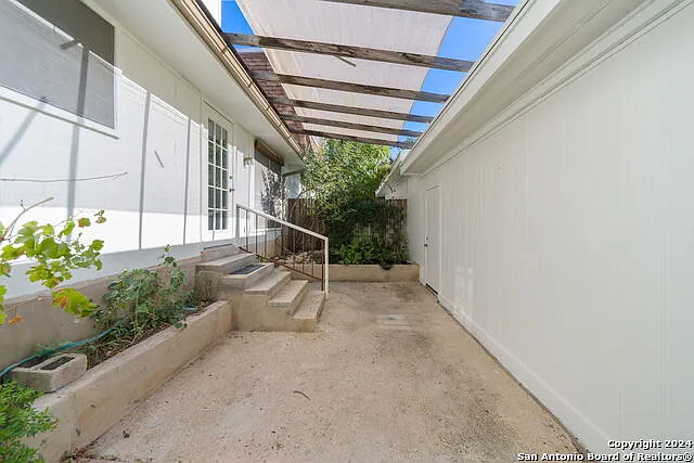 6106 Vance Jackson Rd #50 — Photo 28