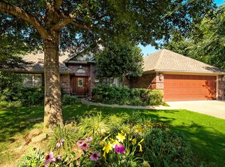 4736 W Plymouth Rock Pl, Fayetteville, AR 72704