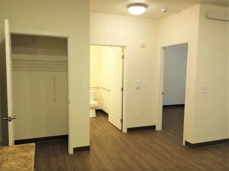 749 Streeter Dr #749 — Photo 8