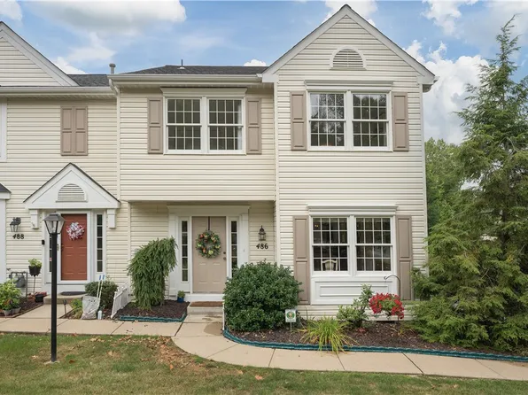 486 Cherryhill Dr, Bridgeville, PA 15017