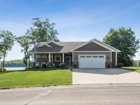 515 Elins Lake Rd SE, Cambridge, MN 55008