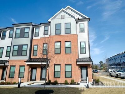 101 Peyton Pl #135, New Brunswick, NJ, 08901