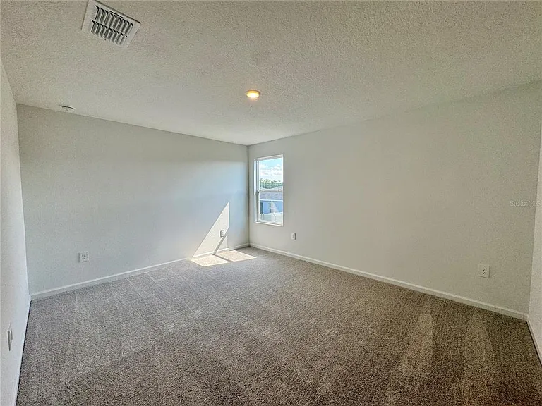 405 Kayden Cv — Photo 35