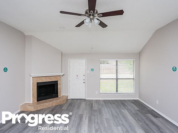3rd image of 3012 Creekwood Ln