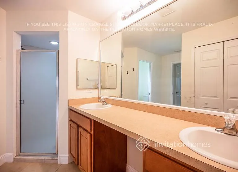 921 NW 3rd Pl — Photo 18