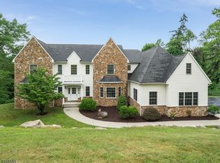 9 Holland Cir, Sparta, NJ 07871