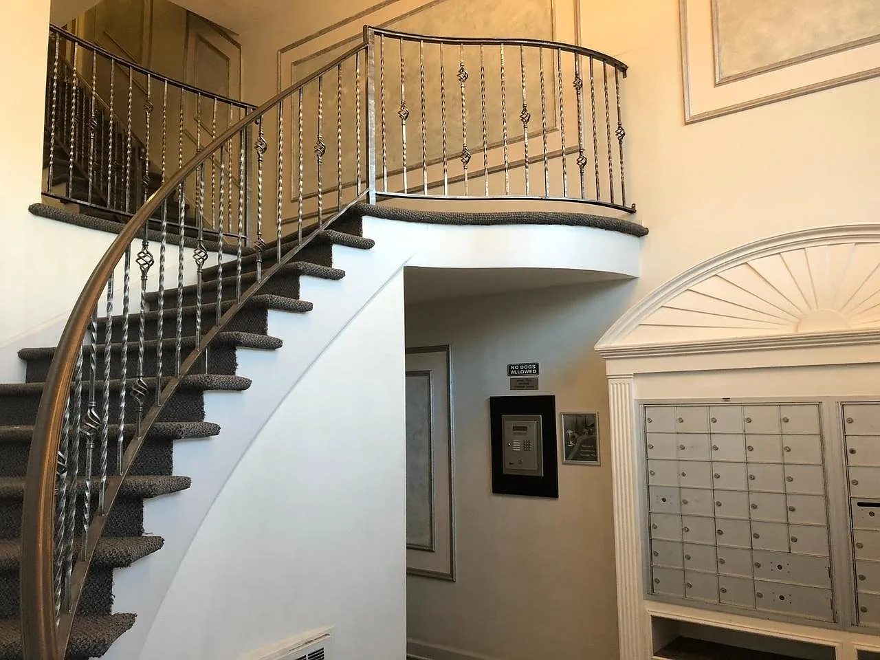 2 bed, 1250 sqft, $2,150 — Photo 2