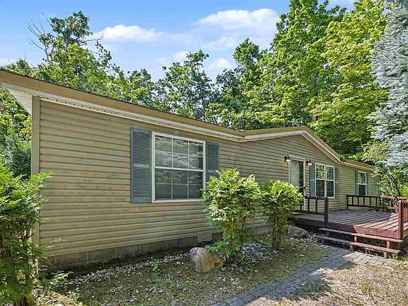 3rd image of 9080 Cedarhurst Dr