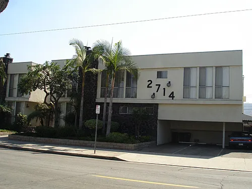 2714 W Clark Ave #2-F Photo 1