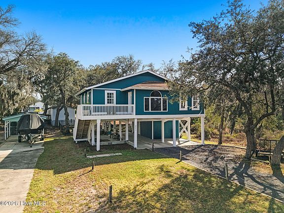 2nd image of 2931 Seashore Road SW