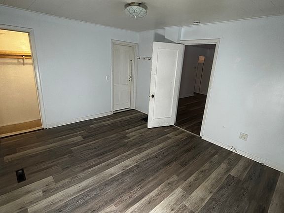 2nd image of 70 Spring St #70