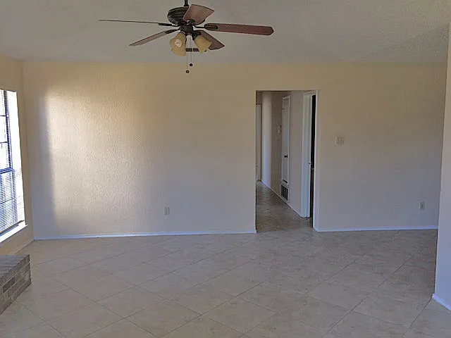 4113 Fossil Ridge Dr — Photo 9