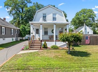 337 Oak Ave, Woodbridge, NJ 07095