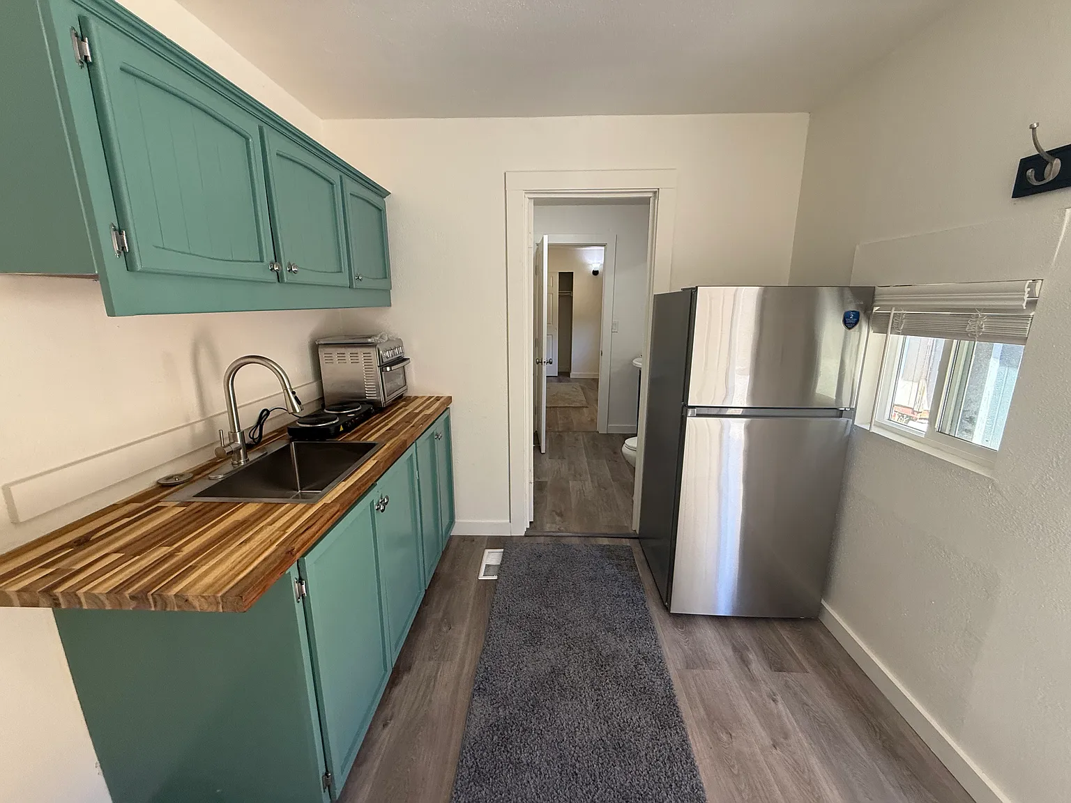 1 bed, 250 sqft, $1,195 — Photo 3