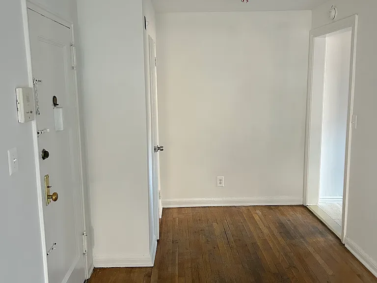 134-25 Cherry Ave #2B — Photo 5