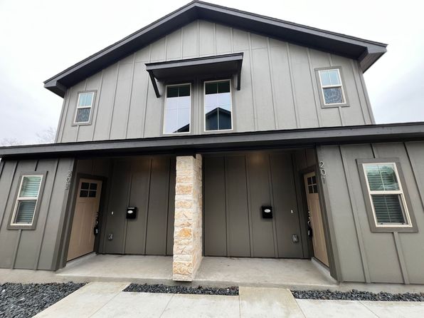 810 S Walters St UNIT 202