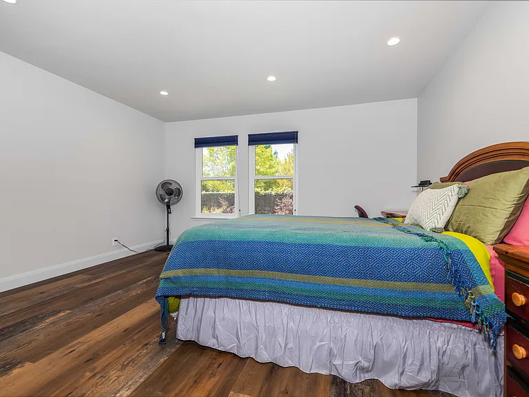 268 Frederick Dr — Photo 15