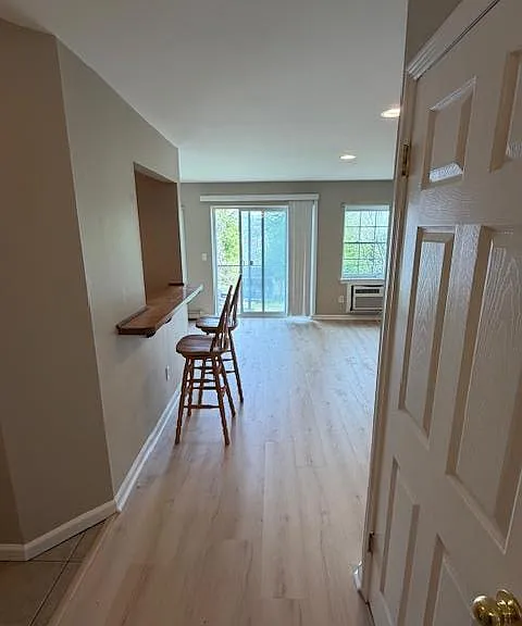 23 Lexington Hl #7 — Photo 3