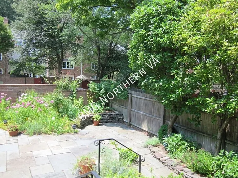 1160 Wimbledon Dr — Photo 30