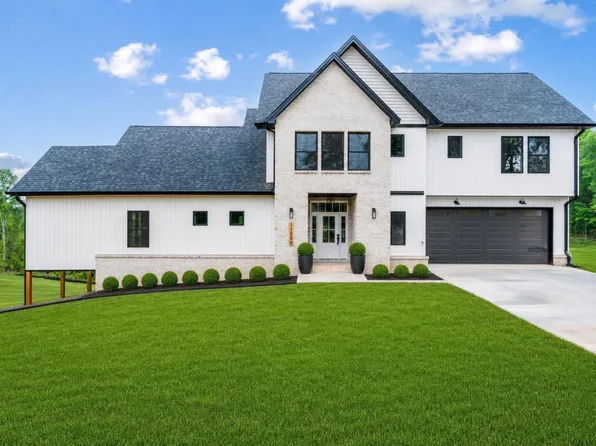 11286 Leesville Rd, Evington, VA 24550