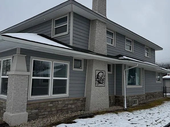 821 W 3rd St, Anaconda, MT 59711