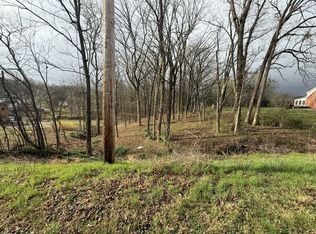 1930 Arlington Rd, Lebanon, TN 37087