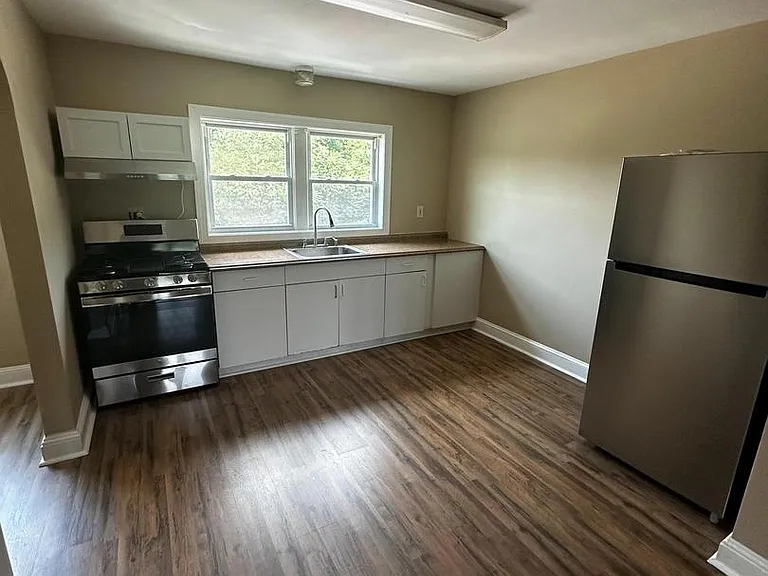 3566 S Delsea Dr #B — Photo 3