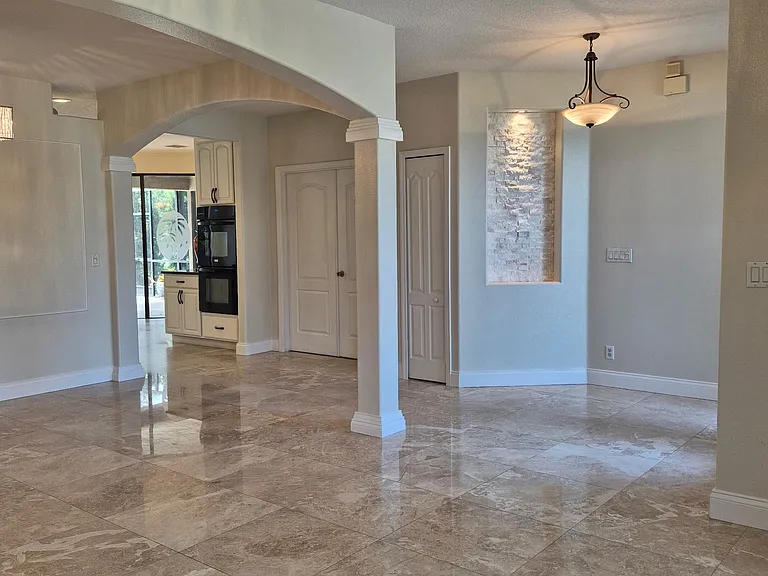 2988 Marbella Dr — Photo 9