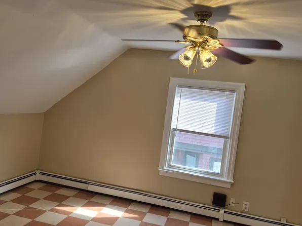 95 Adelaide Ave Floor 3, Providence, RI 02907