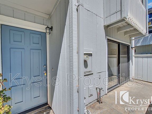 5th image of 165 Oddstad Dr APT 79