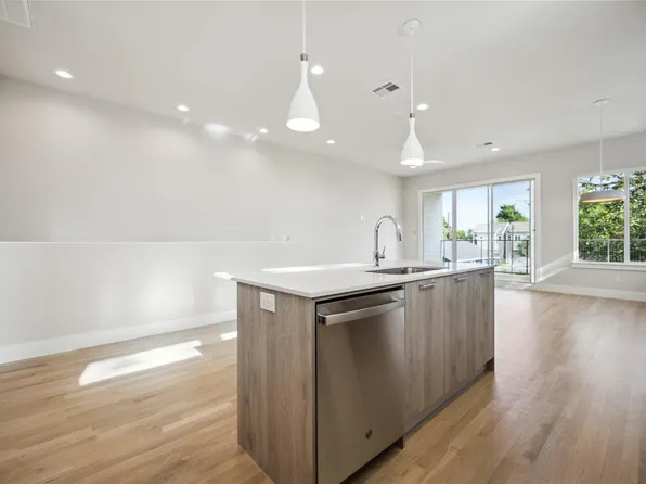 5314 Suez St, Houston, TX 77020