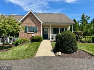 17 Luwig Ln, Pottstown, PA 19464