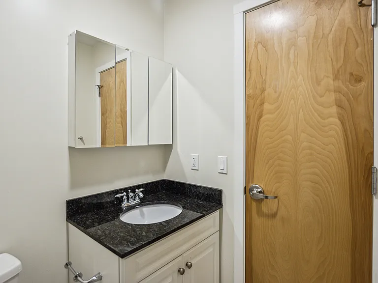 111 Prospect St — Photo 14