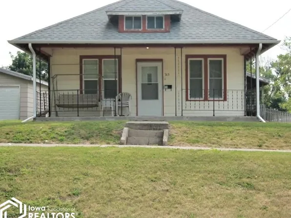 215 N 8th St, Clarinda, IA 51632