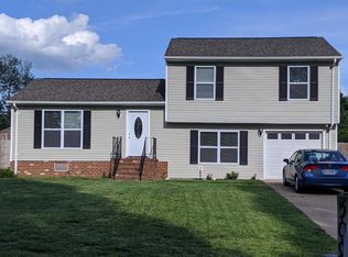 509 Bowling Green Ct, Chesapeake, VA 23320