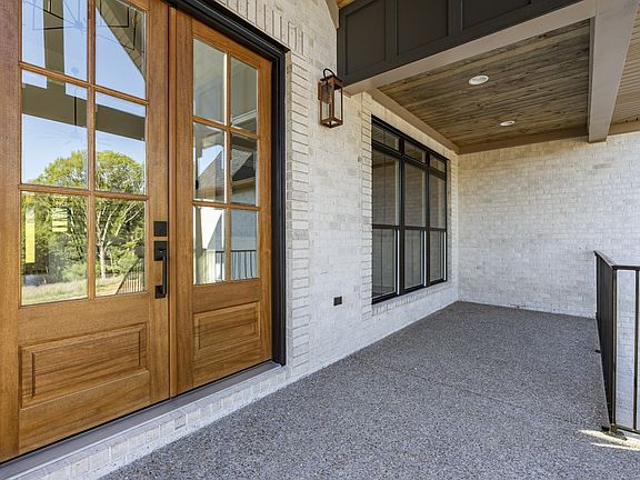 2nd image of 4016 Mandrake Pl #170