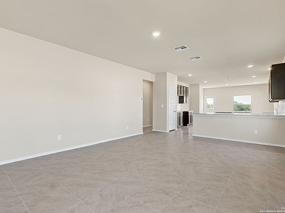 5th image of 112 Antelope Valley
