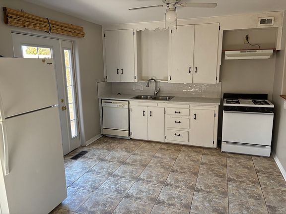 4th image of 1307 Richmond Dr NE