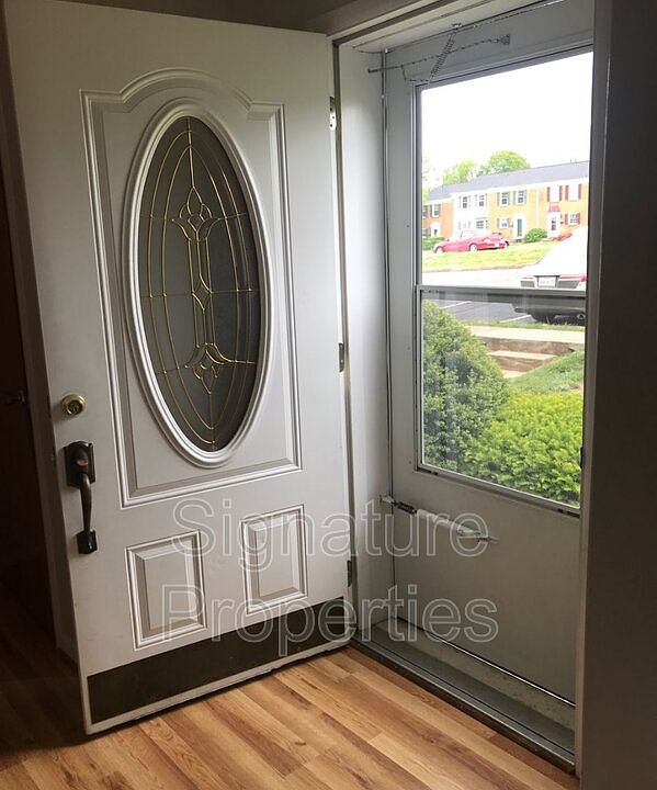 1st image of 131 Southampton Dr