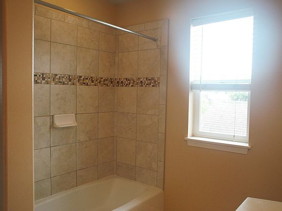 4th image of 632 Meakanu Ln #2205-1