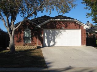 917 Cruise St, Denton, TX 76207