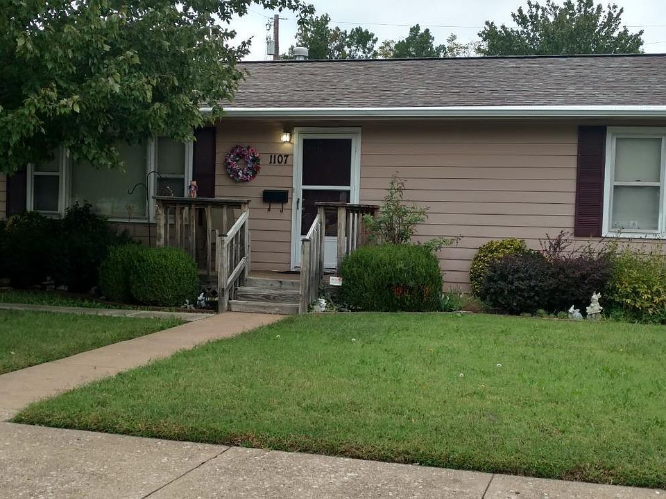 1st image of 1107 Dover Dr