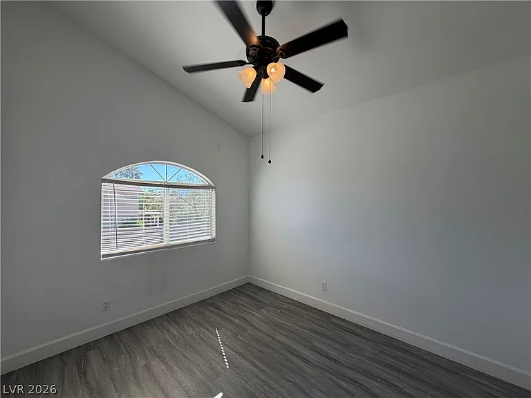 2456 Sheltered Meadows Ln — Photo 27