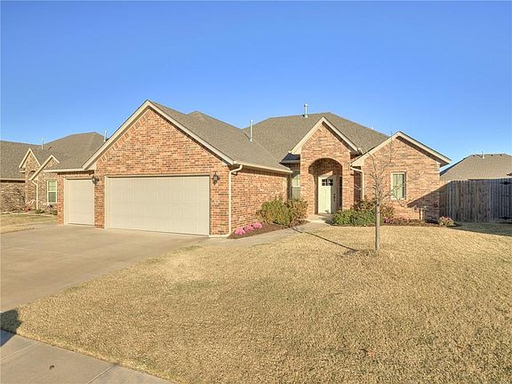 2nd image of 8908 Sue Anthony Ln